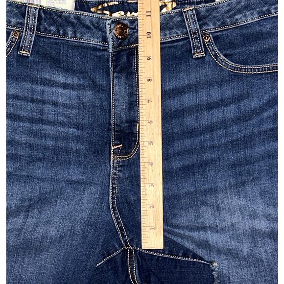 NWT Seven7 Weekend Fray Hem High-Rise Shorts Women's 16 (36X5) - Picture 3 of 9